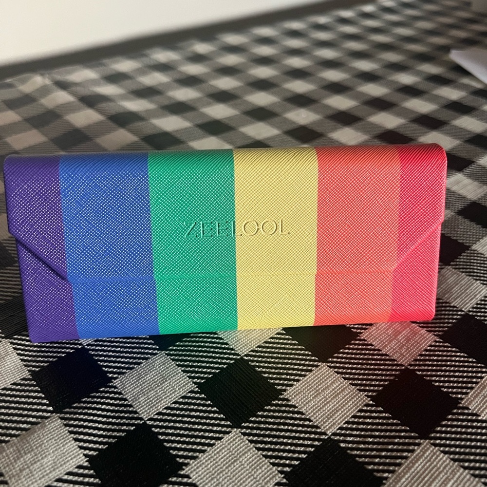 ZEELOOL Rainbow Glasses Case